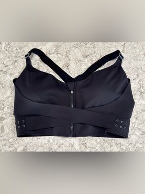 HALARA Black Front-Zip Support Sports Bra